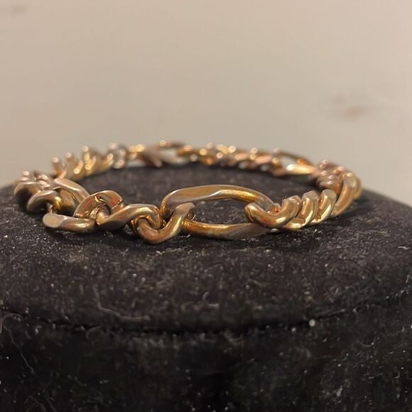 Vintage-6” chunky gold tone Figaro chain bracelet with large lobster claw clasp - Picture 2 of 11